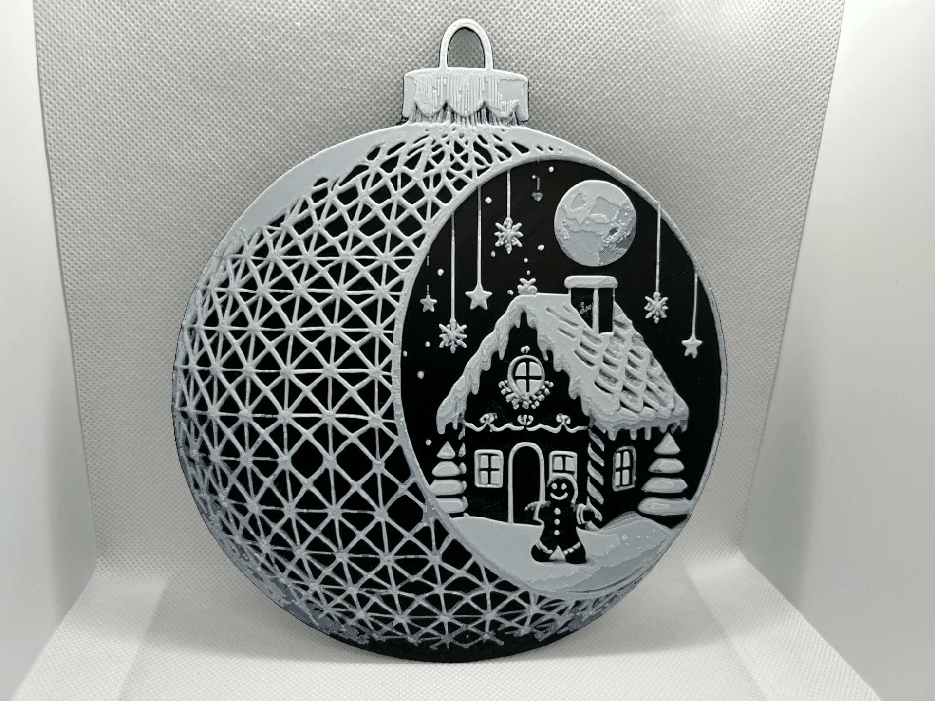 Christmas Bauble – Snowy Cottage Edition - Stampa3D