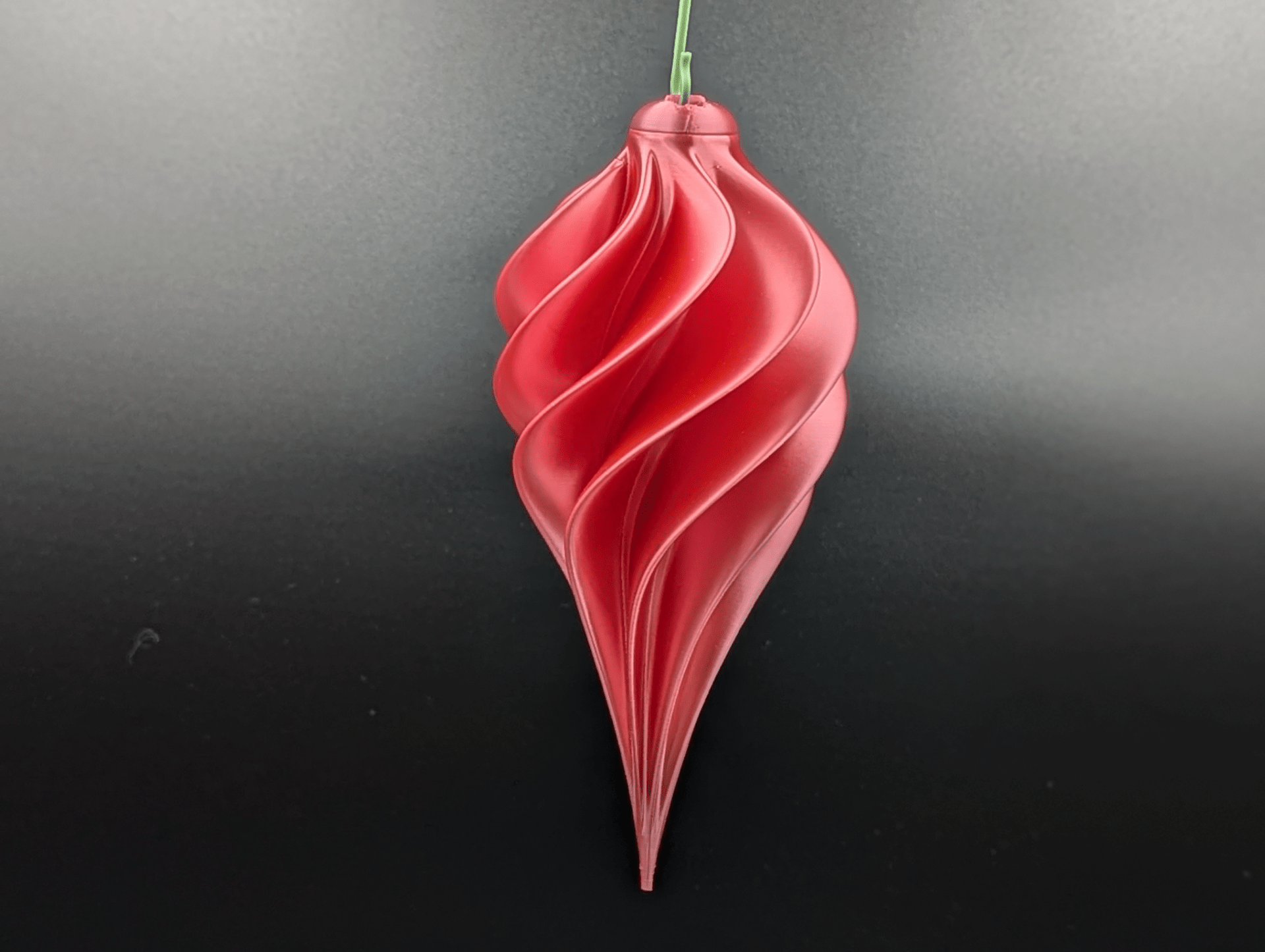 Elegant Swirl Christmas Ornament 2. Spiral Holiday Bauble - Stampa3D