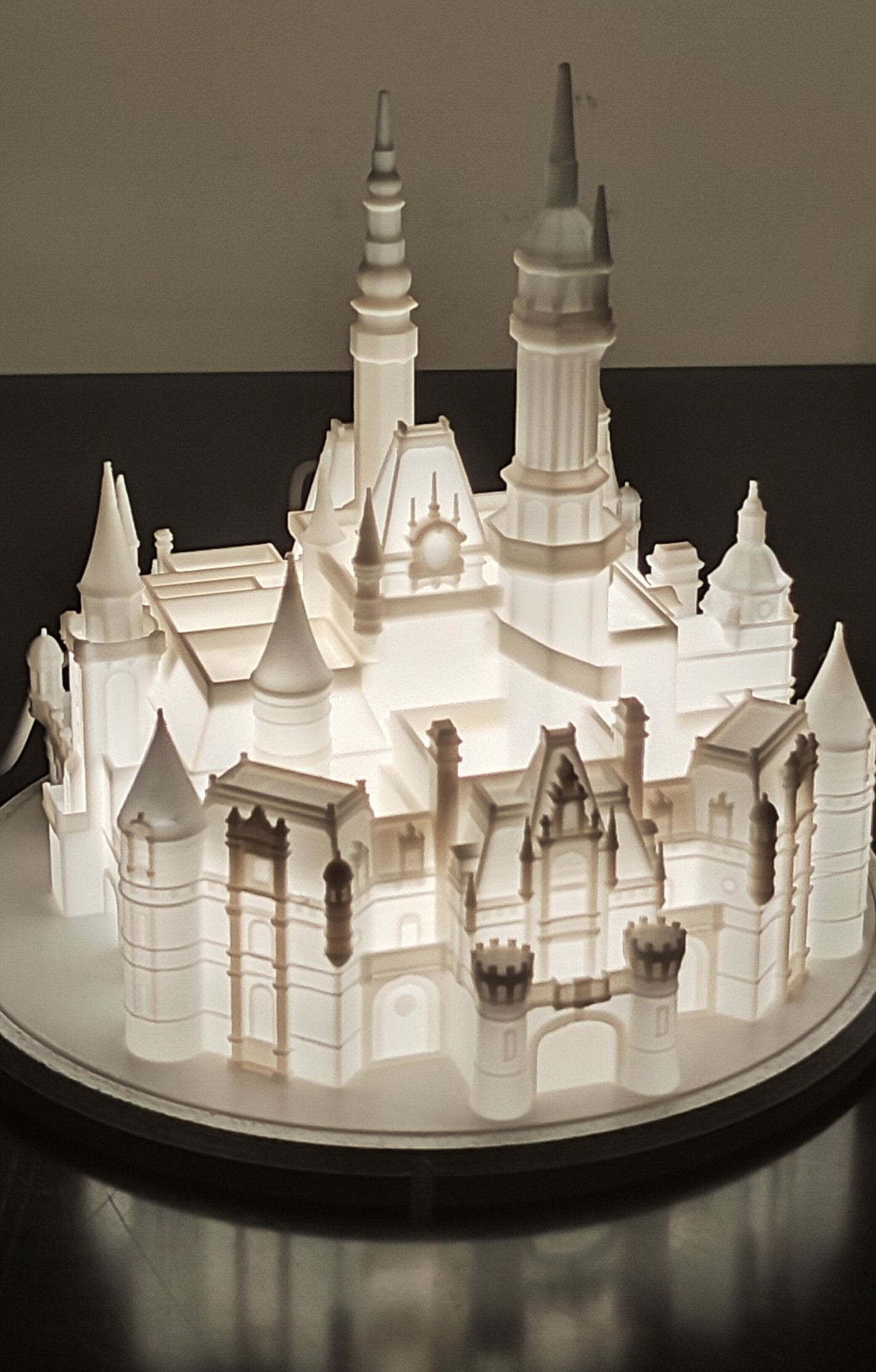 Illuminated Castle Display – Warm Glow Edition - Stampa3D