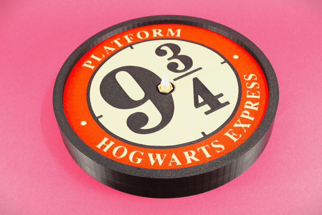 Platform 9¾ Wall Clock – Harry Potter Inspired - Stampa3D